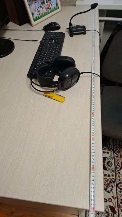 Продам стол качественный