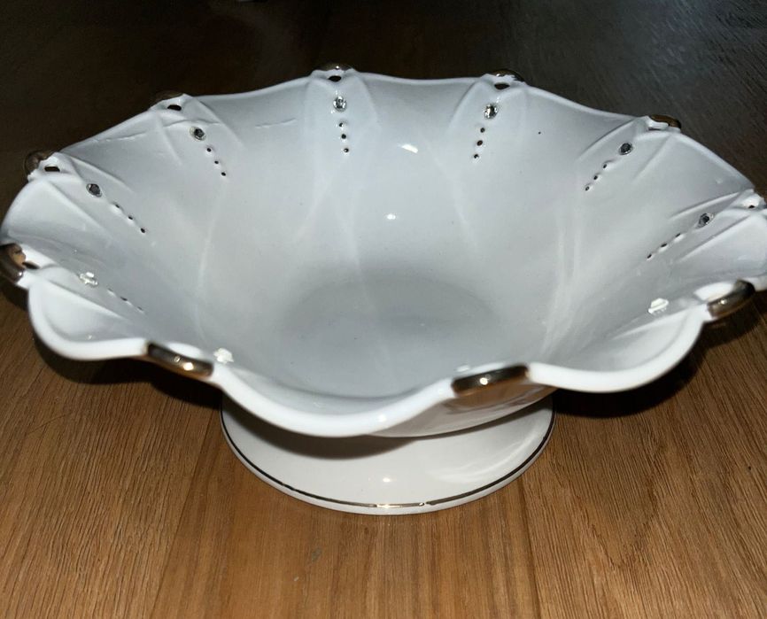 Конфетница. Чаша для сладостей и фруктов