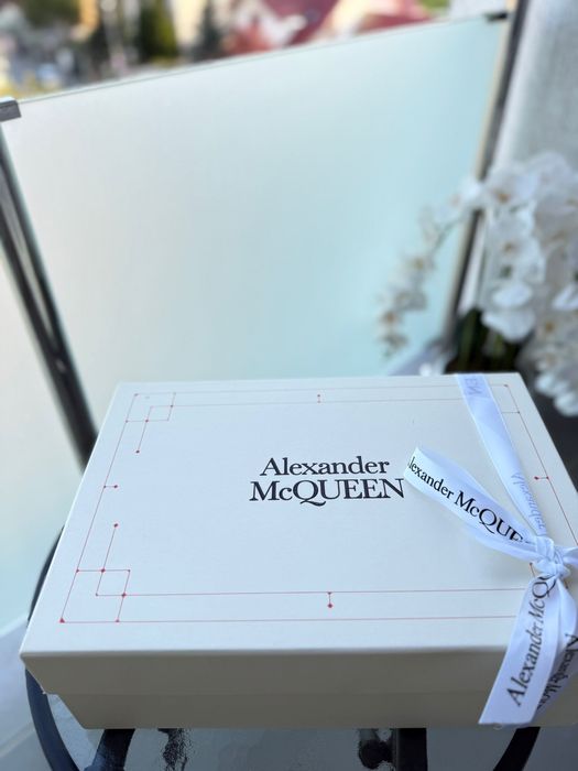 Adidasi Alexander MCqueen