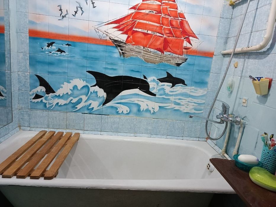 СРОЧНА! Сергели-2 да 1 хонали уй сотилади.