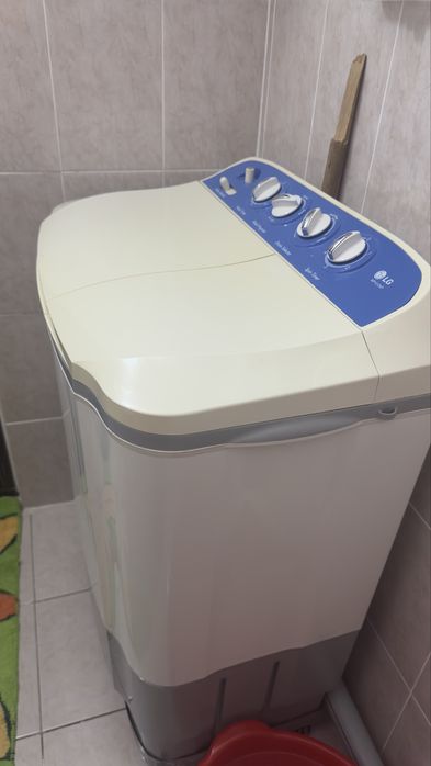 Полавтамат кир мошина 5 кг лик LG маркаси холати ало