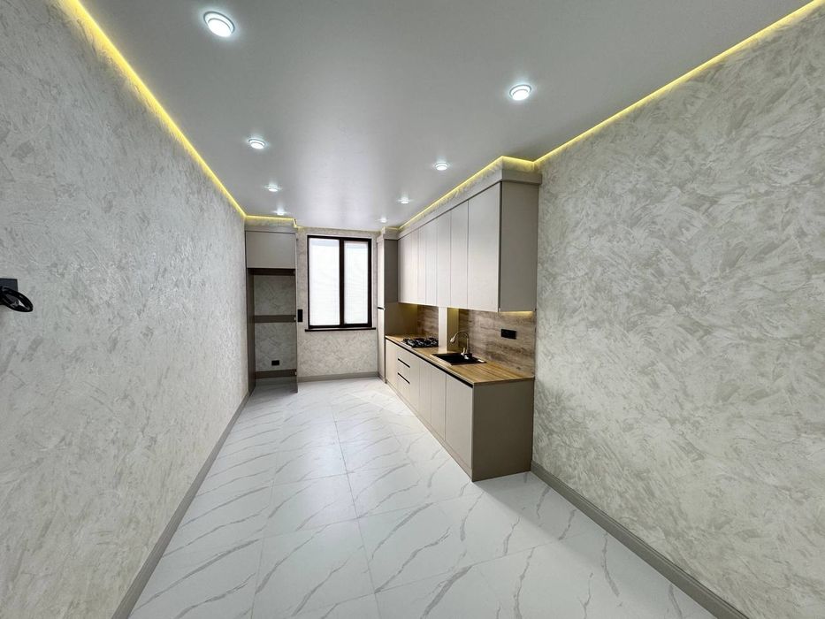 Продаётся 4х комнатная квартира по адресу Согдиана заходи и живи