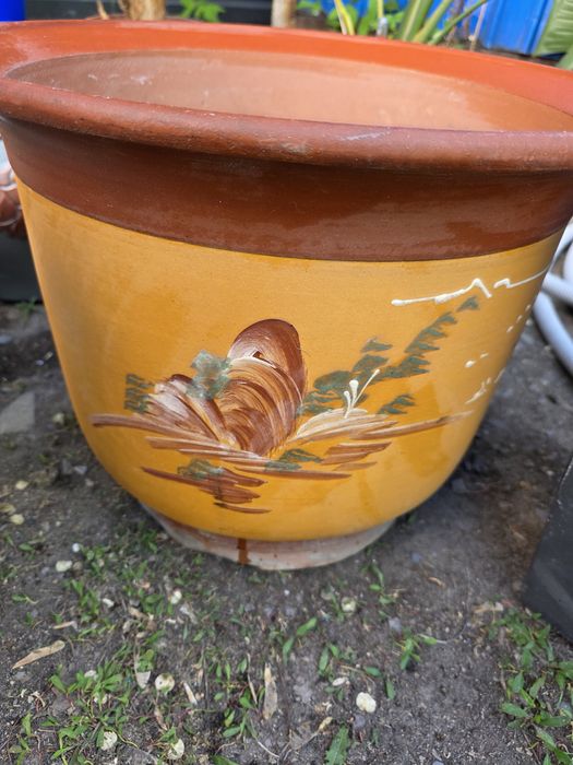 Продам не дорого горшки кирамика