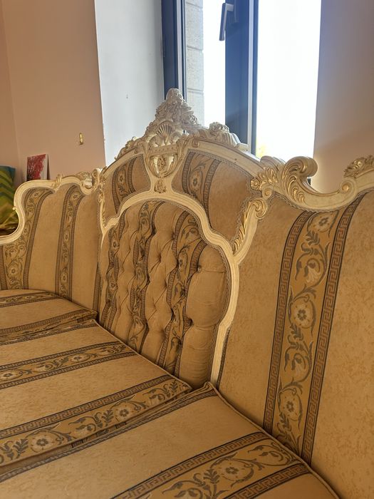 Комплект диван и два кресла дворцовом стиле