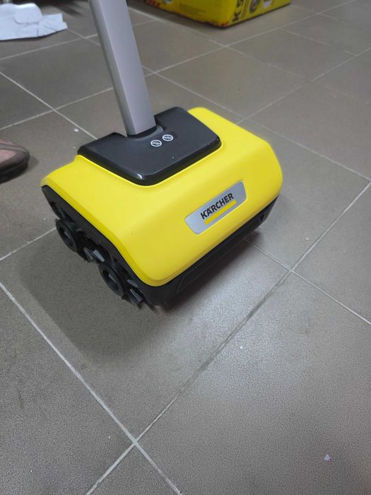 Karcher PCL 6 aparat de curatat patio Latime de lucru: 300 mm | Transfer lichid: 3 l/min | 300 W