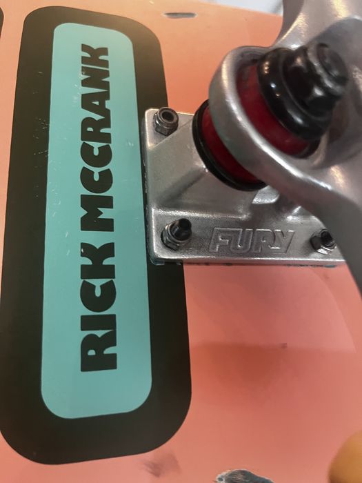 Skateboard profesionist 8.25