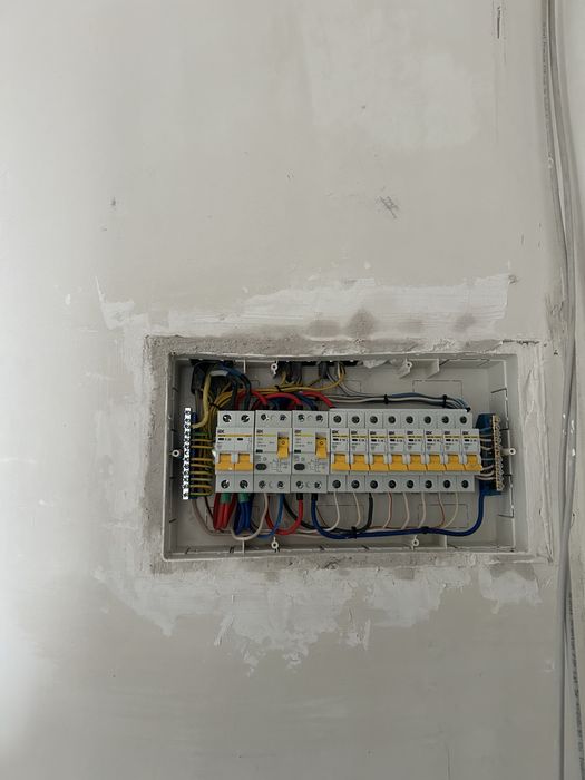 Электрик 220/380 Весь спектр услуг