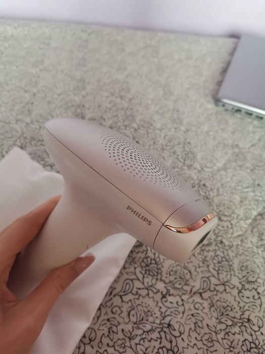 Фотоепилатор Philips Lumea SC1998/00