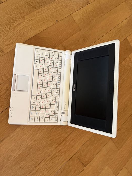 Компютър Asus EEE PC 2g Surf с мишка Logitech