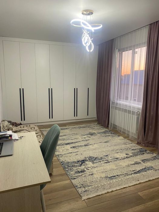 Продажа коттеджа  240кв