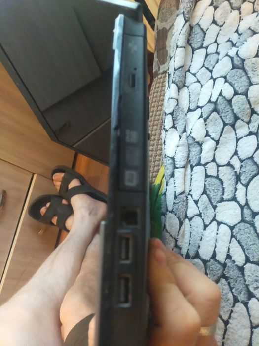 Ноутбук не работает.