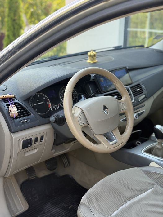 Vand/Schimb Renault Laguna 3  2010 1.5dci