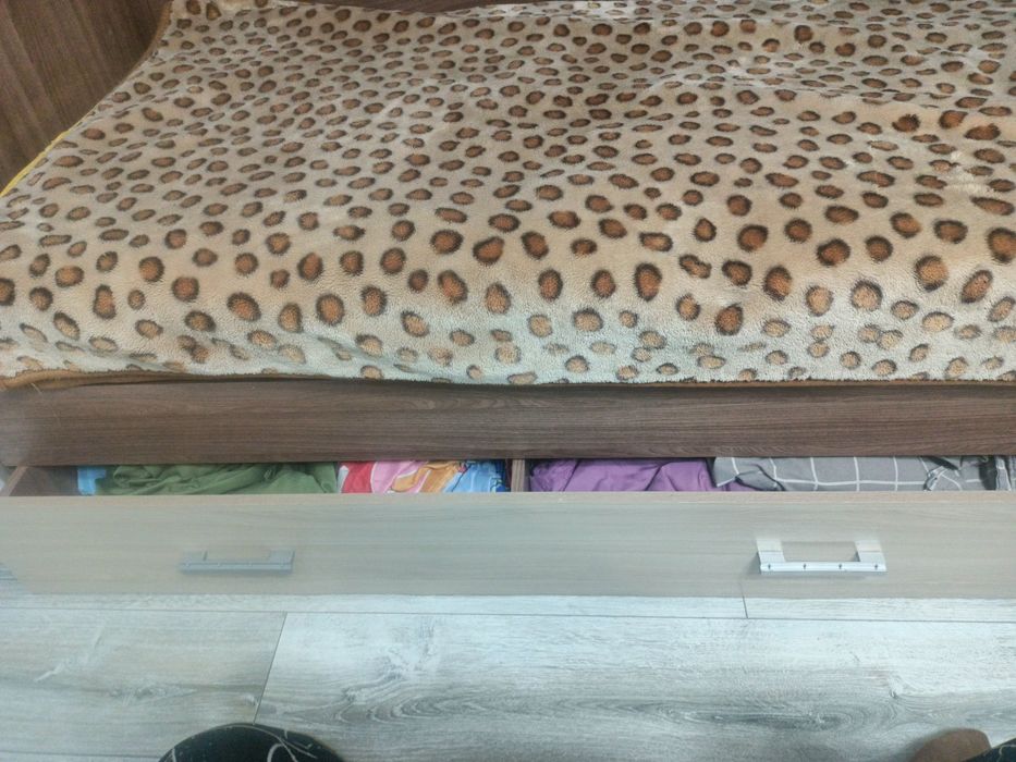 Продам кровать .двухъярусная