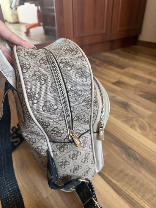 Раница Guess !!!