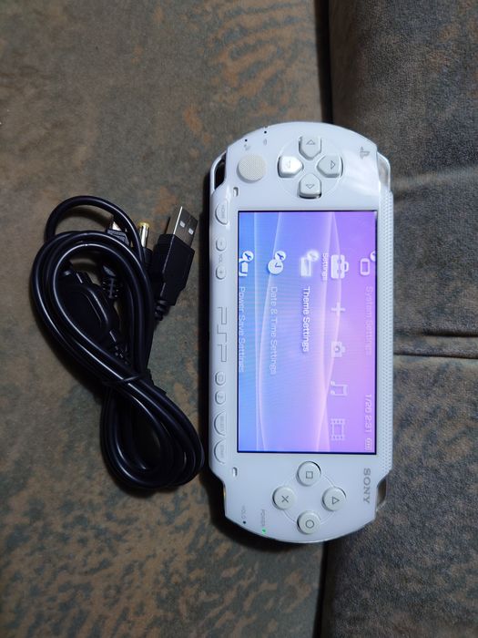 Consola portabila Sony PSP 1000 PHAT WHITE JAPONIA