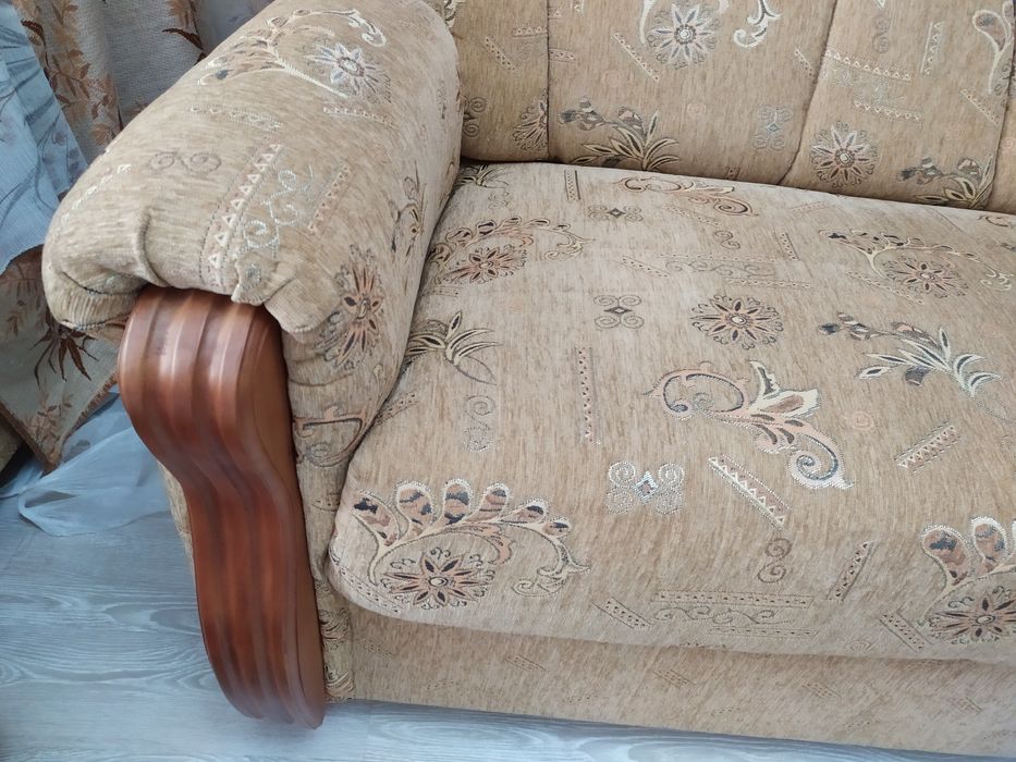 Продаю мягкую мебель.