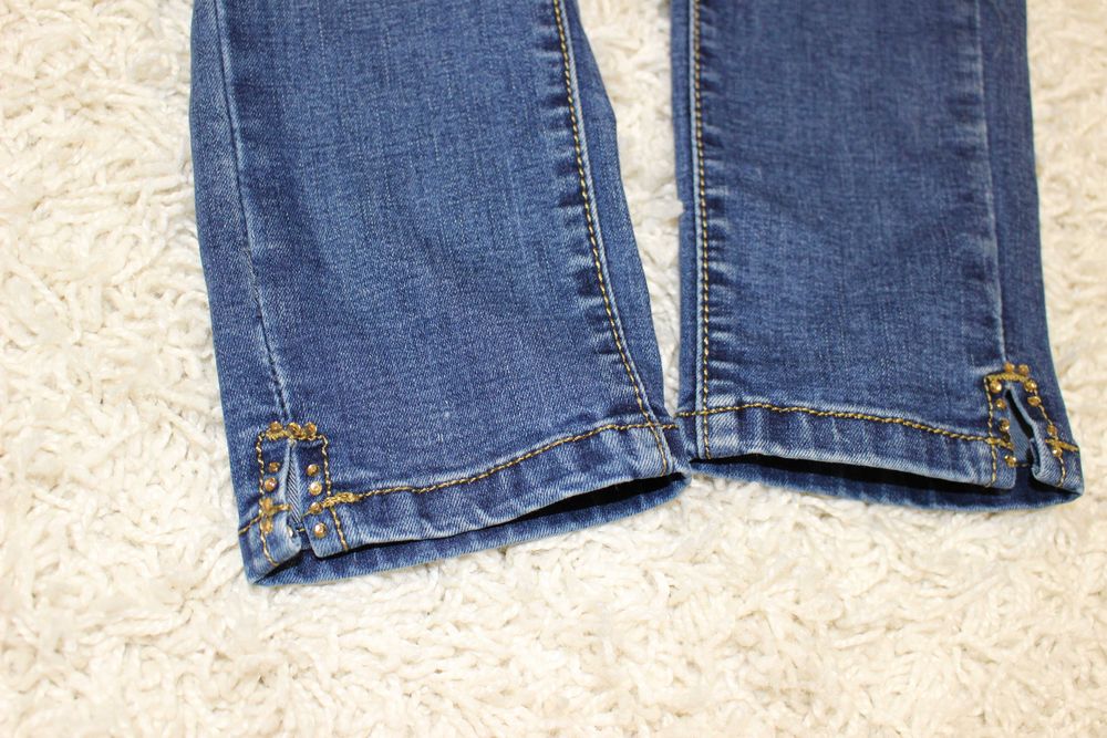 Джинсы подростковые на девочку