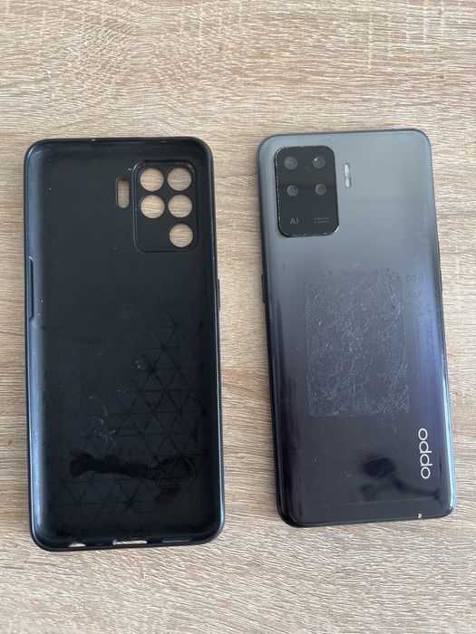 Продам ОППО  Рено 5 лайт