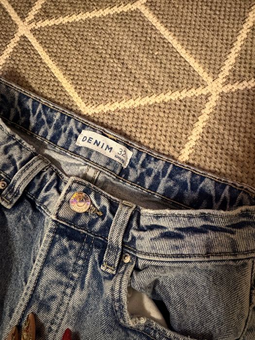 Продавам 3 чифта дънки без никакви забележки