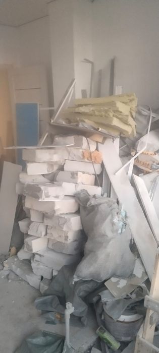 Отдам даром стройматериалы