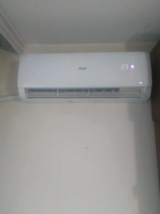 Климатик Haier 12ка. Използван 2 години. Перфектен.