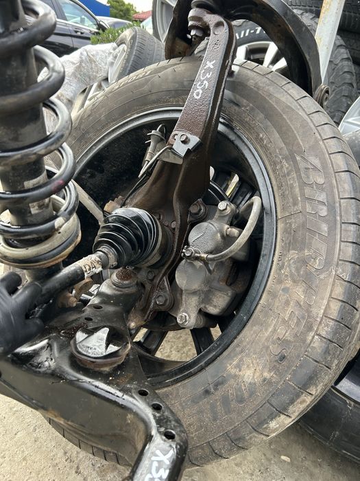 Etrier dreapta față Mercedes X Class X 350 Cdi 2019