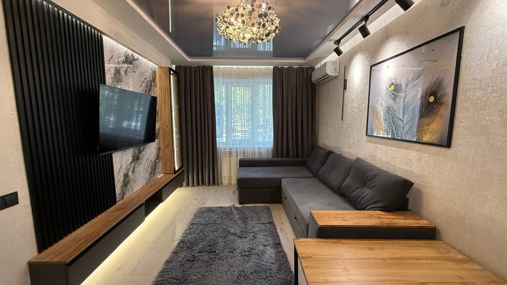 Срочная продаётся 1 комнатная на Шота Руставели