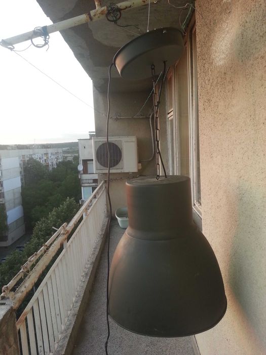 Висяща  на синджир лампа . За дом , градина и беседка .