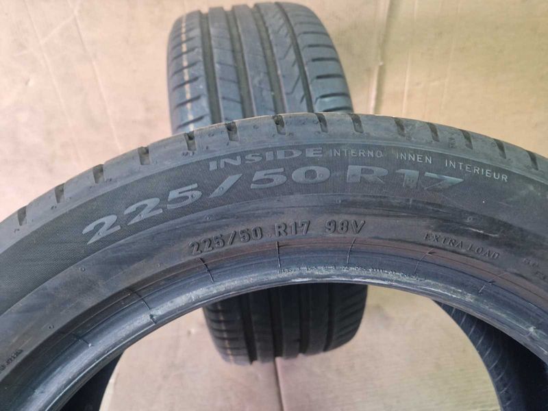 2 Pirelli R17 225/50
летни гуми DOT4521