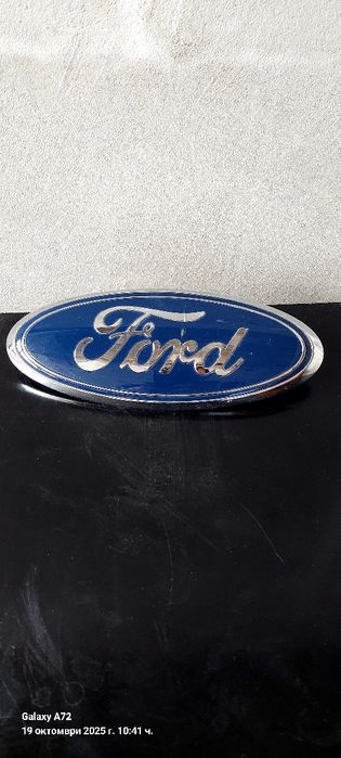 Части за различни автомобили нови.