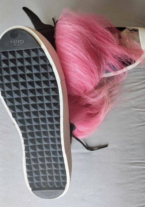 Дамски сникърси номер 37