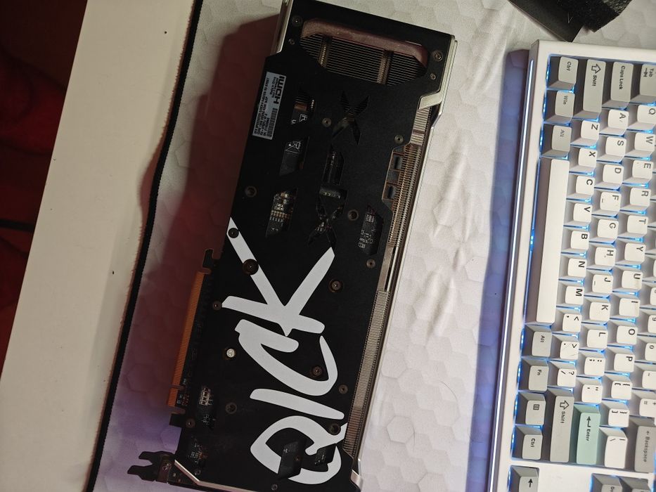 Placa video AMD 6750 XT in garantie