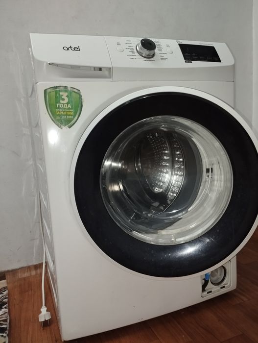 Стиральная машина Artel в рабочем состоянии