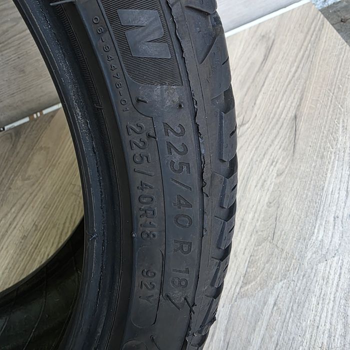 Michelin CrossClimate 2  225 40 18