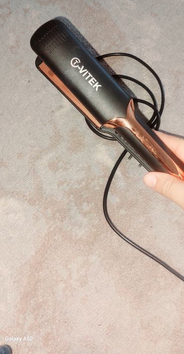 Продам утюжок 3000тг