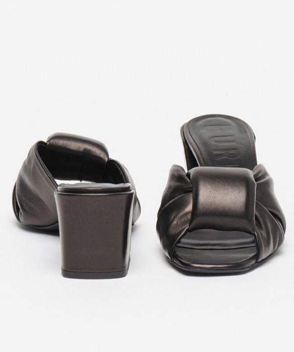 Papuci piele Furla Noi 36
