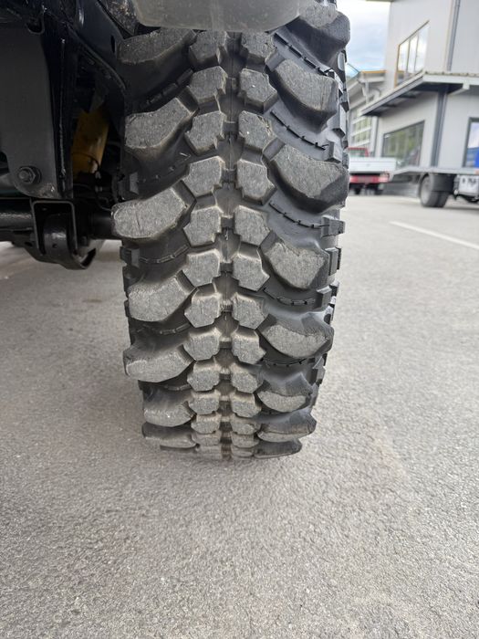 Silverstone 35x10.5x16