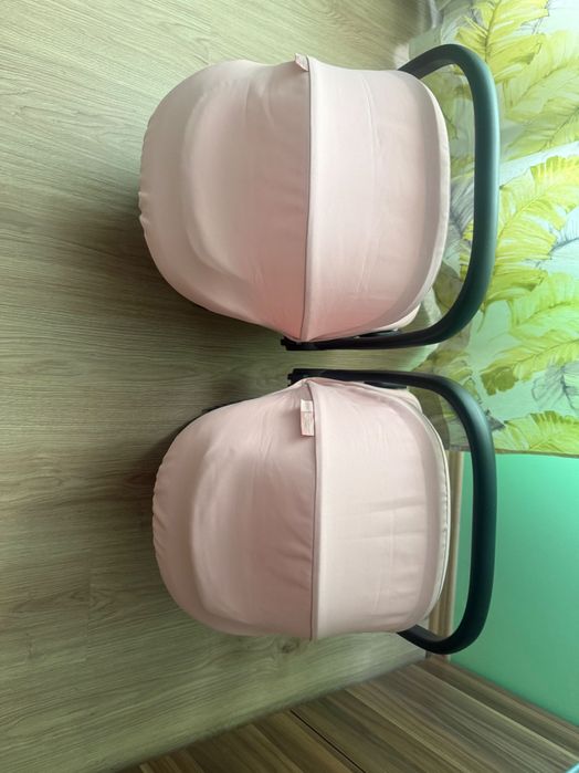 Продавам столчета за кола на Chipolino Pearl (40 - 87 см) розова пудра.