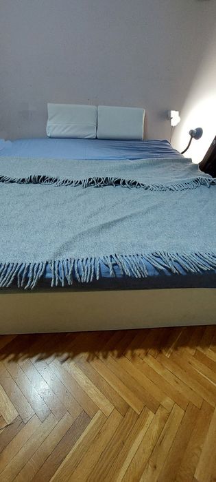 Продавам матрак 164/190 със спалня