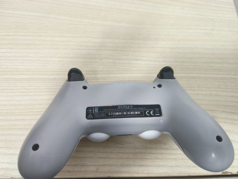Джойстик от плестейшн 4