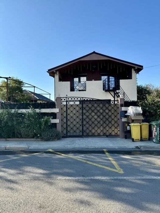 Casa P+M  cu garaj Auto