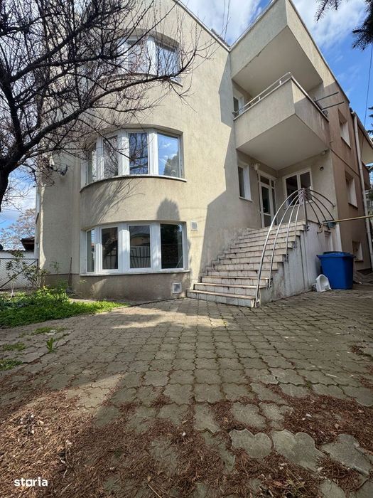 Vand Casa Bacau pe strada Bogdan Voievod la 7 minunte de centru