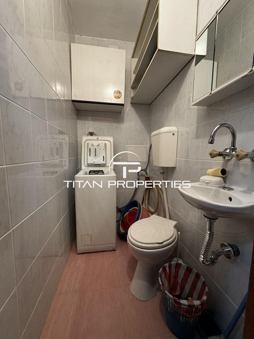 Дава се под наем Тристаен апартамент в Бургас, Център - 90 кв.м за 478.38 € - Снимка #6