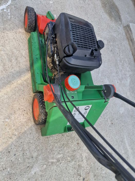 Masina de tuns iarba BRILL+tractiune pe benzina BRIGGS 3CP DOAR 500RON