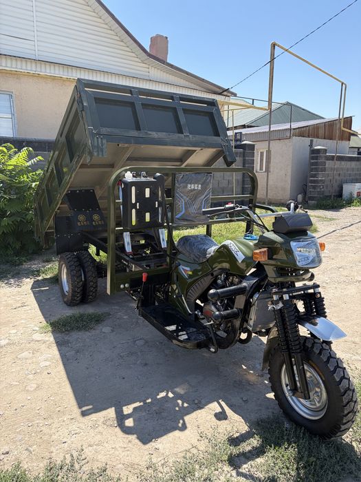 Трицикл 300 куб 2 тонна