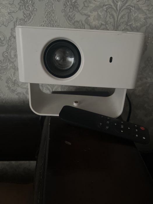 Продам проектор ZELLON T1 PRO