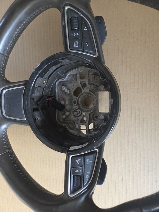 Волан с пера Audi A1, A6 А7 и A8