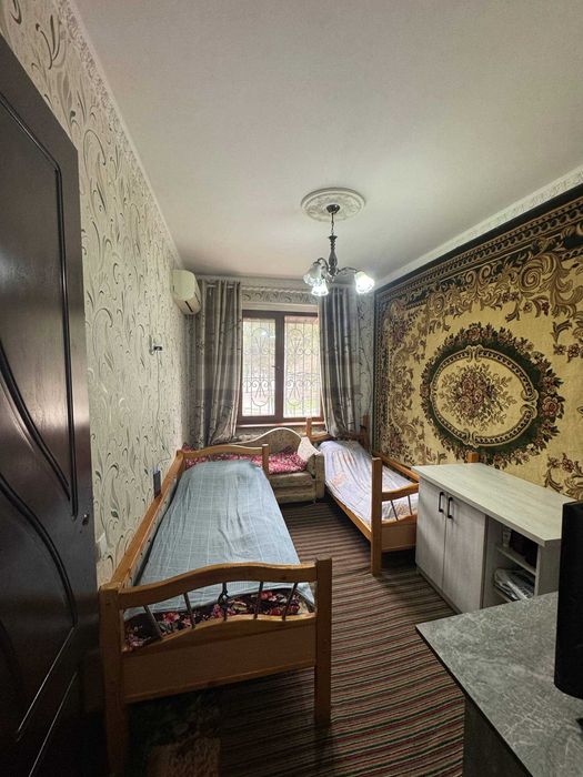 Продаётся 3-ком квартира с отличной локацией на ул. Алишера Навои.