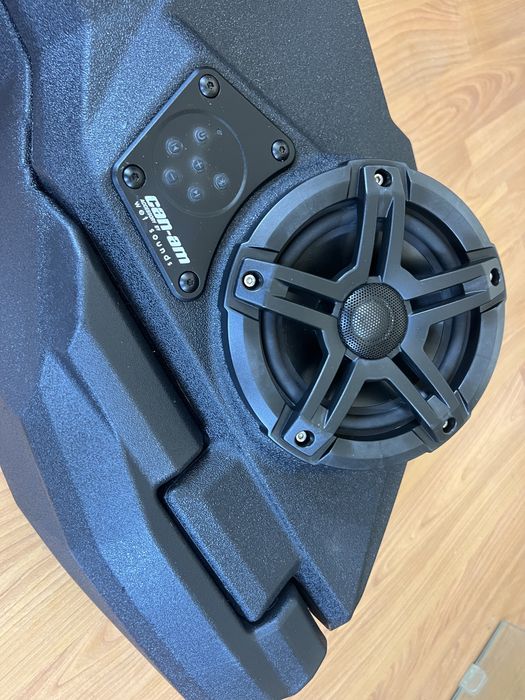 Lada spate HIFI BRP Sounds Box noua 43L LinqQ Atv Can Am Outlander Max