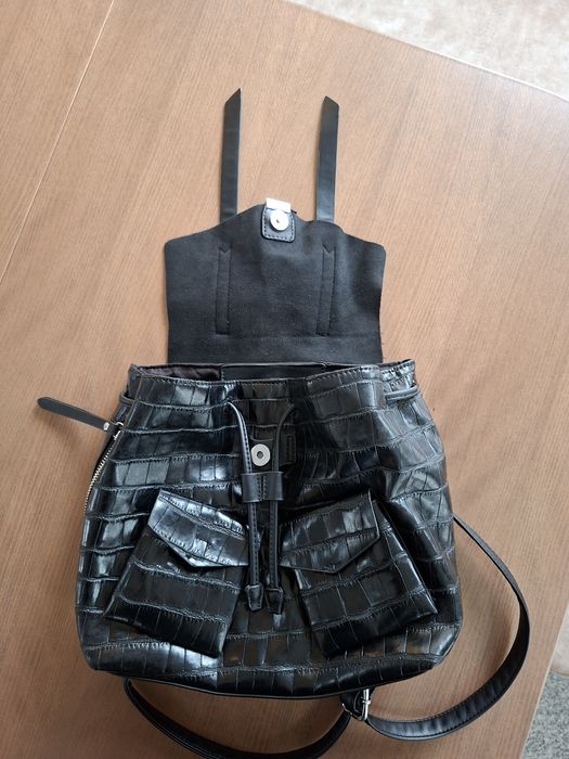 Дамска раница естествена кожа